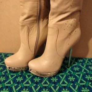 Italina Boots